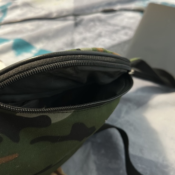 Belt bag - Picture 2 of 3